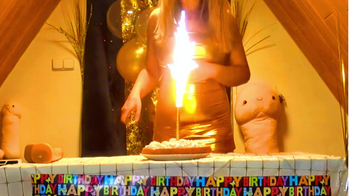 Happy Birthday Video - Big tits in 4K